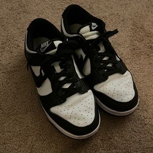 Nike panda dunks